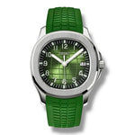 Montre Seiko automatique avec cadran vert éclatant à motif quadrillé et index luminescents. Boîtier en acier inoxydable, fonction date à 3 heures, et bracelet en caoutchouc vert texturé. Une touche sportive et moderne pour les amateurs de montres